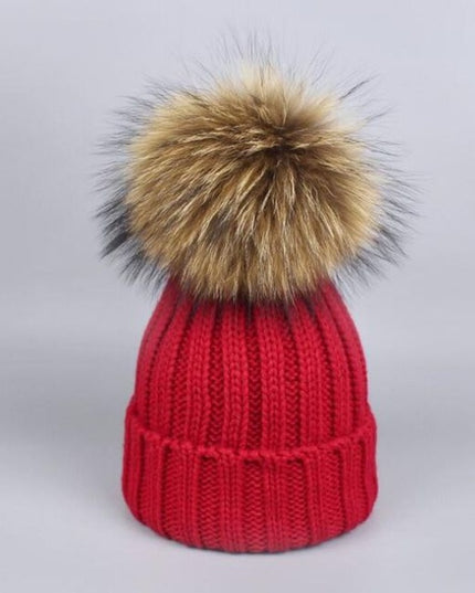 Czapka damska z pomponem