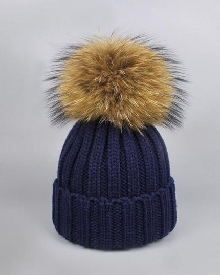 Czapka damska z pomponem