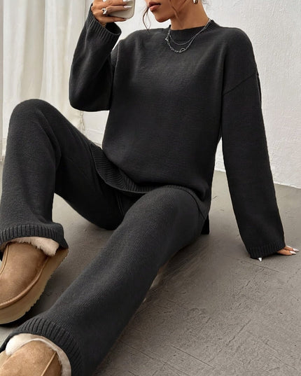 Komplet damski dzianinowy z długim rękawem