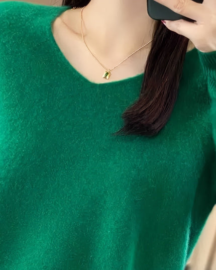 Damski sweter wełniany z dekoltem w kształcie litery V