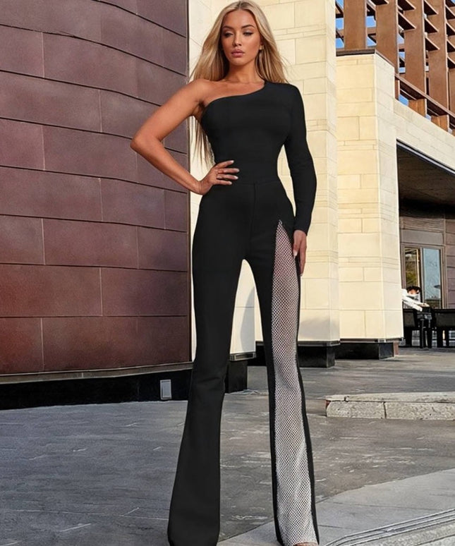 Elegancki damski kombinezon na jedno ramię z błyszczącą siateczką