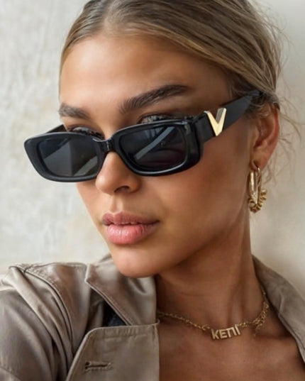 Damskie okulary przeciwsłoneczne prostokątne ze złotą ozdobą