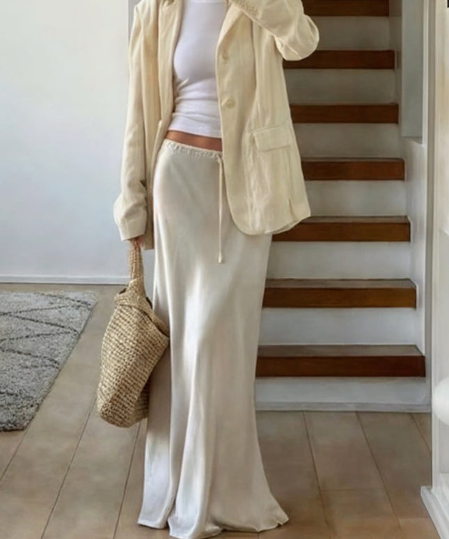 Spódnica maxi satynowa wiązana w biodrach