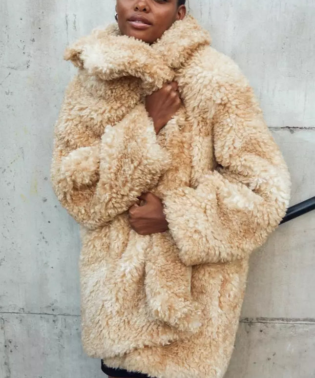 Damski płaszcz zimowy teddy bear — pluszowy kożuszek