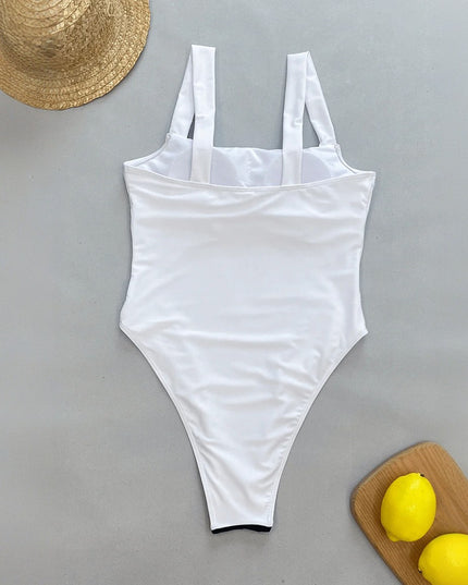 Jednoczęściowy strój kąpielowy na grubszych ramiączkach