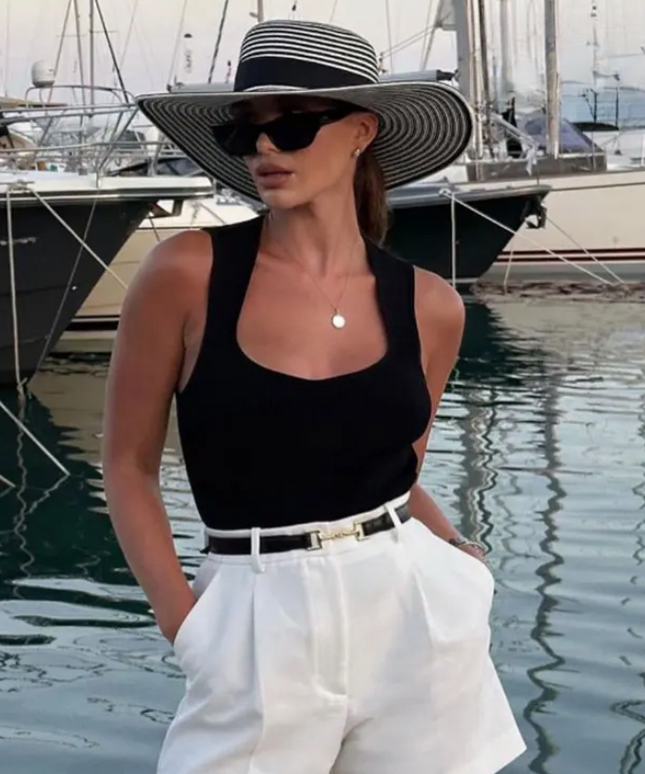 Body damskie dopasowane z kwadratowym dekoltem