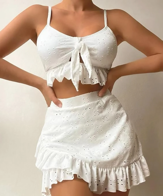 Dwuczęściowy strój kąpielowy z falbankami w zestawie ze spódnicą - 3 elementy