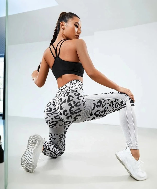 Sportowe legginsy damskie push up ze wzorem w panterkę