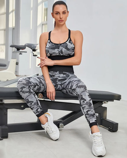 Sportowy komplet damski moro z biustonoszem i legginsami