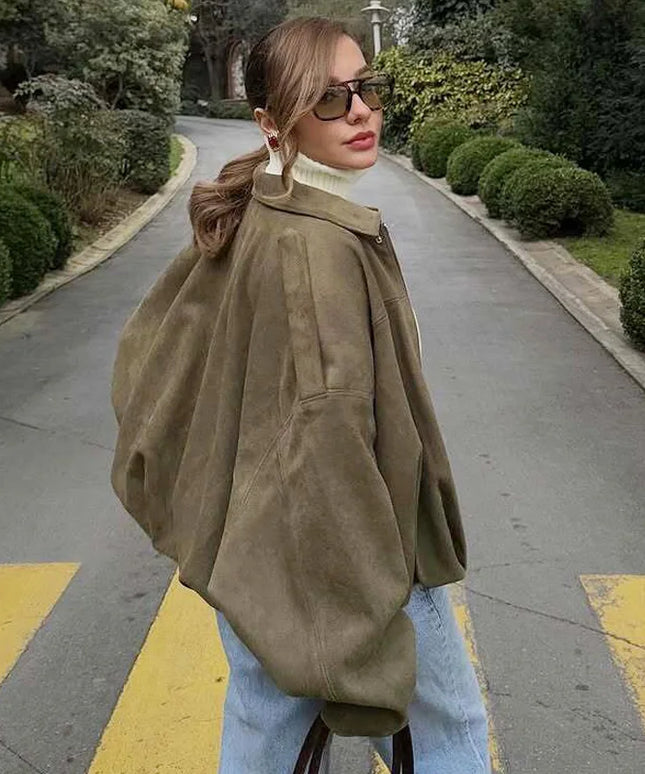 Zamszowa kurtka bomberka oversize zapinana na zamek