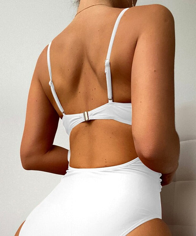 Jednoczęściowy strój kąpielowy monokini z wycięciem