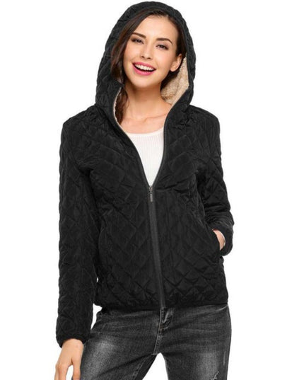 Damska kurtka przejściowa pikowana z kapturem