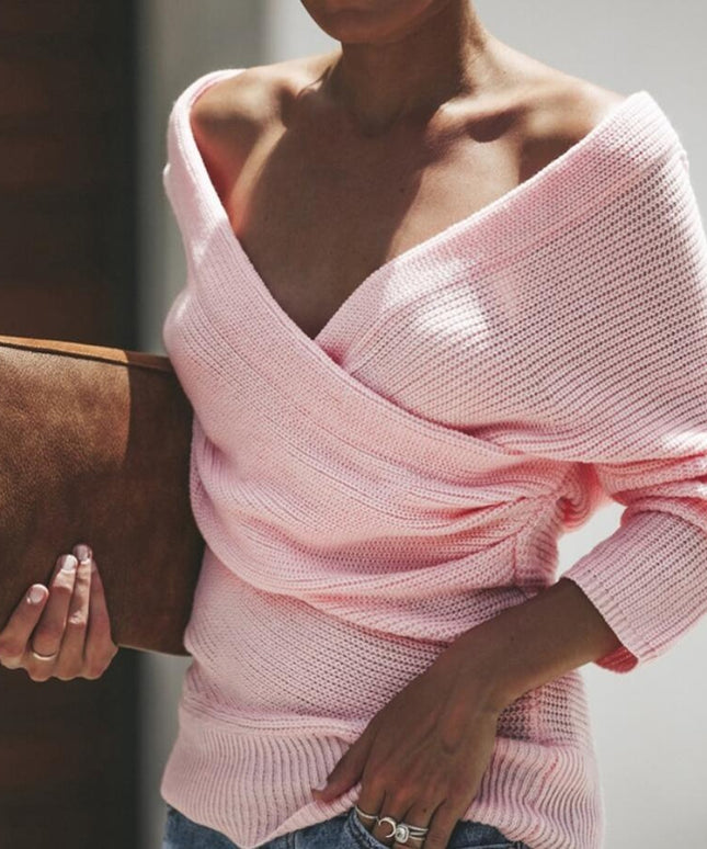 Damski sweter dziergany z kopertowym dekoltem