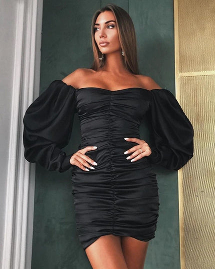 Sukienka mini dopasowana z długim rękawem