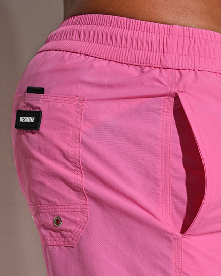 Męskie szorty kąpielowe z napisami na nogawkach