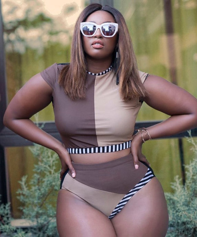 Dwuczęściowy strój kąpielowy plus size z łączonych materiałów