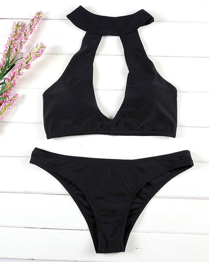 Damski dwuczęściowy strój kąpielowy bikini czarny z wycięciem na dekolcie