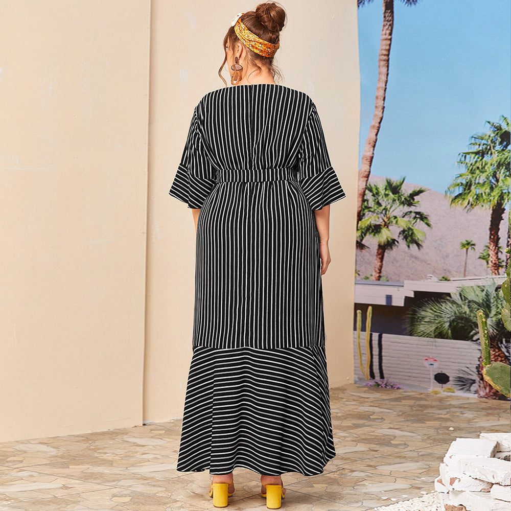 Sukienka plus size w paski