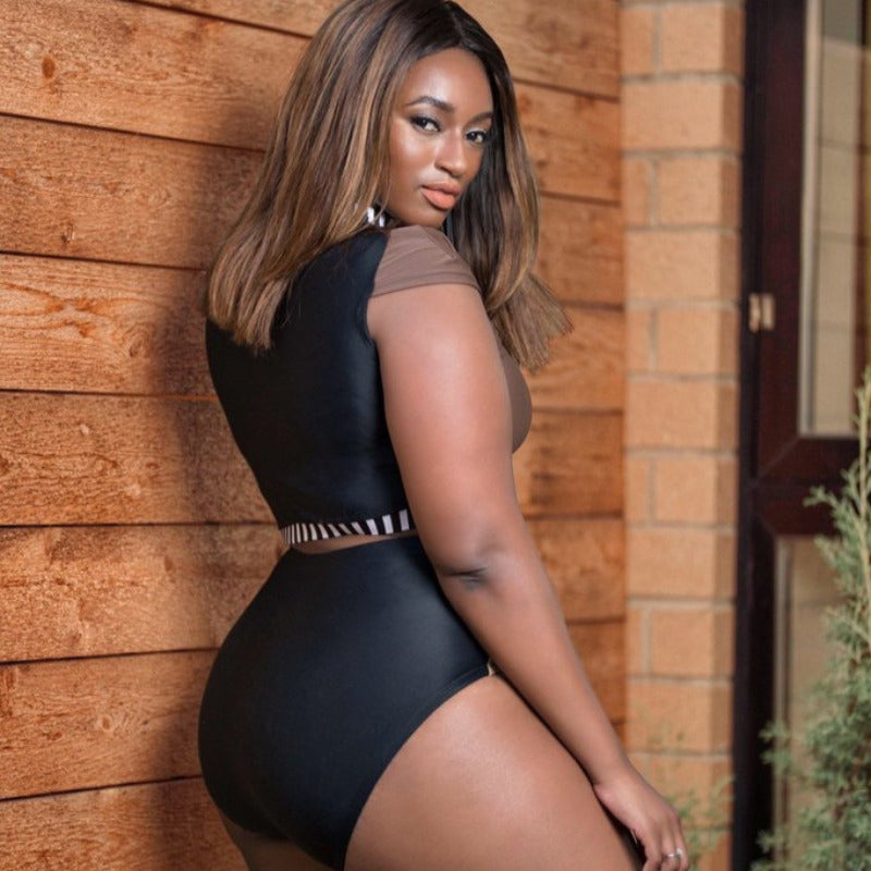 Dwuczęściowy strój kąpielowy plus size z łączonych materiałów