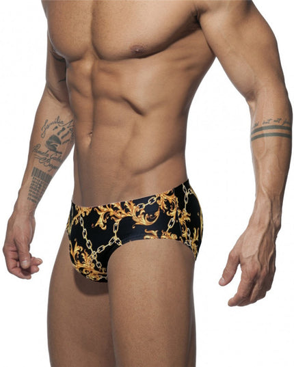 Męskie slipy kąpielowe w nowoczesnych wzorach