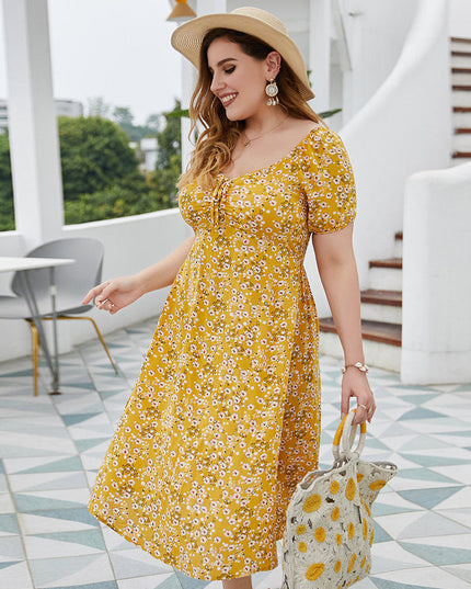 Sukienka plus size z ozdobnym wiązaniem z przodu