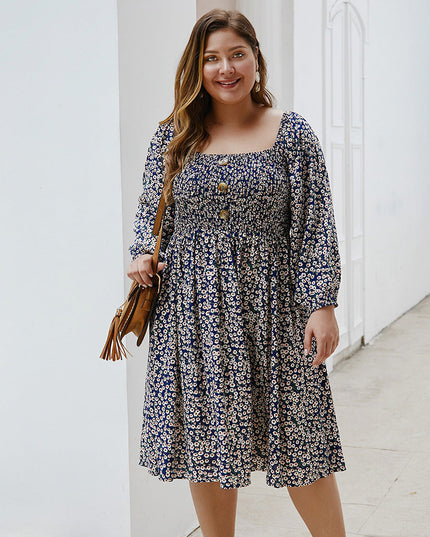 Sukienka plus size zwiewna w kwieciste wzory