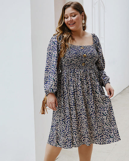 Sukienka plus size zwiewna w kwieciste wzory