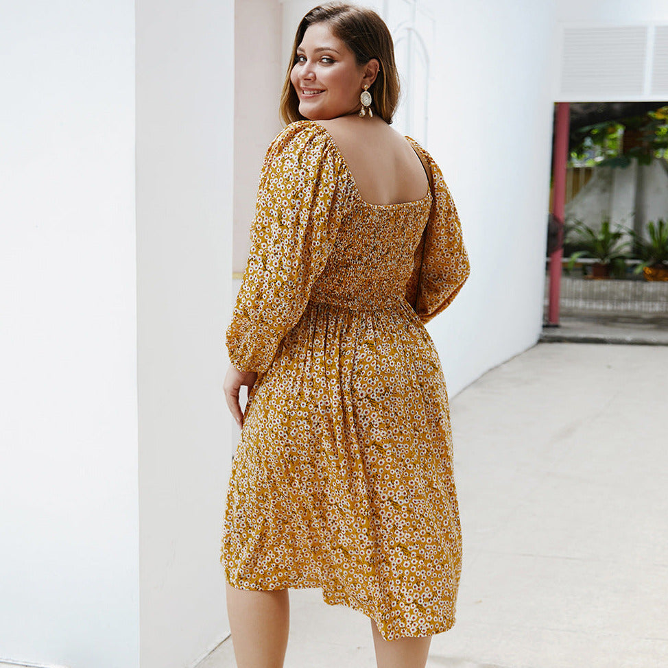 Sukienka plus size zwiewna w kwieciste wzory