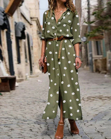 Sukienka maxi w kropki z rozcięciem