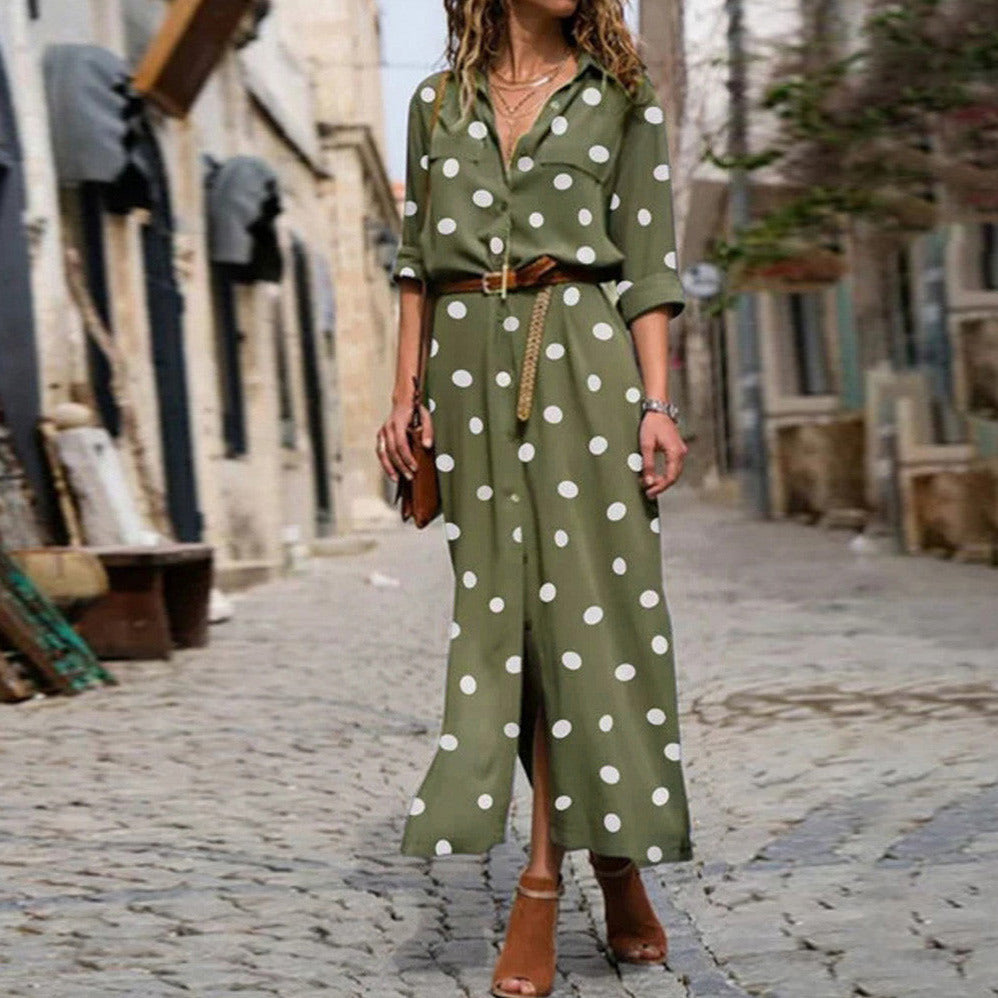 Sukienka maxi w kropki z rozcięciem