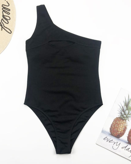 Damski jednoczęściowy strój kąpielowy czarny z wycięciem na biuście