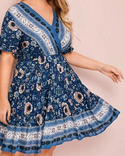 Sukienka plus size przed kolano niebieska