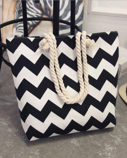 Torba plażowa z plecionymi ramiączkami w zygzaki