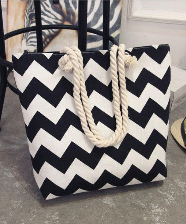 Torba plażowa z plecionymi ramiączkami w zygzaki