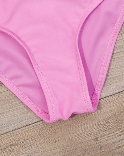 Jednoczęściowy strój kąpielowy z kolorowym serduszkiem z wcięciami