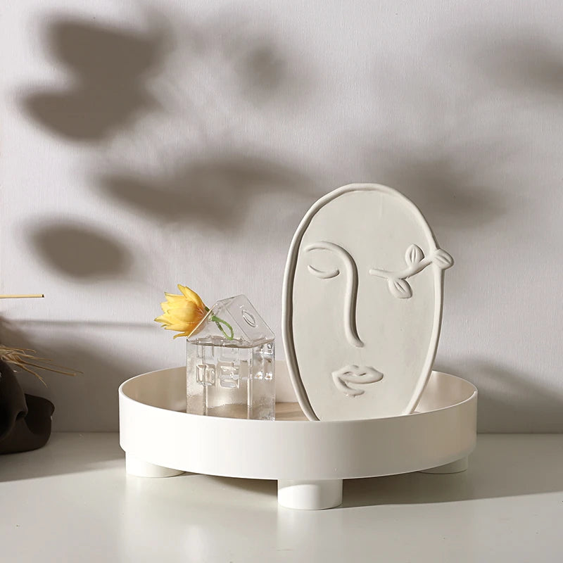 Wazon ceramiczny minimalistyczny w jasnych kolorach