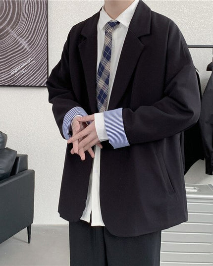 Męski płaszcz o kroju oversizowej marynarki