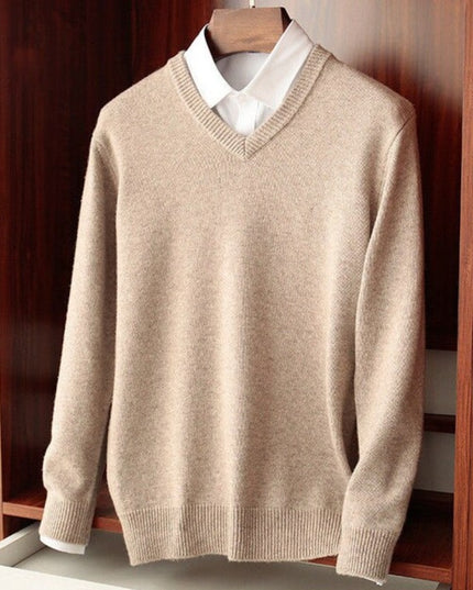 Męski sweter z dekoltem w serek z miękkiej dzianiny