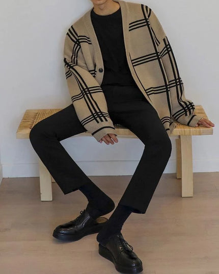 Męski sweter typu kardigan o kroju oversize w kratkę