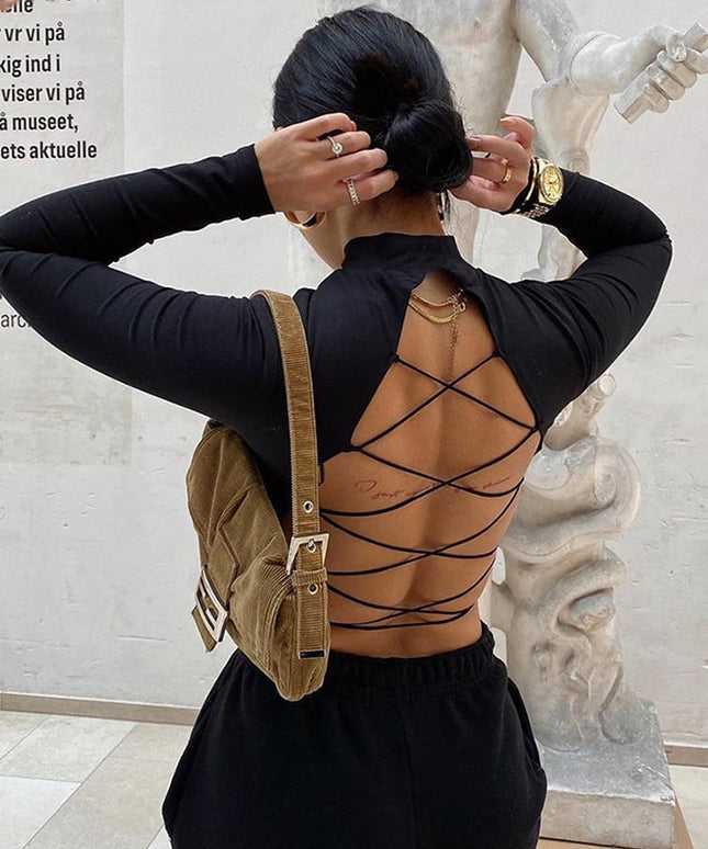 Damska koszulka z długim rękawem z odkrytymi plecami