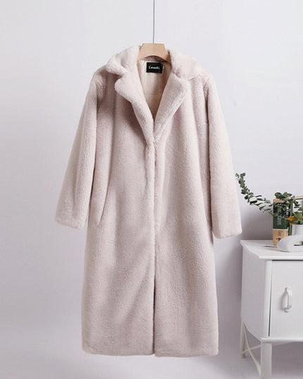 Damski płaszcz zimowy futrzany