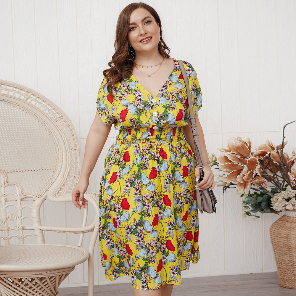 Sukienka plus size w letnie kolory z gumką w pasie