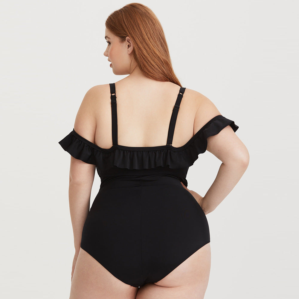 Jednoczęściowy strój kąpielowy plus size z opadającymi ramiączkami
