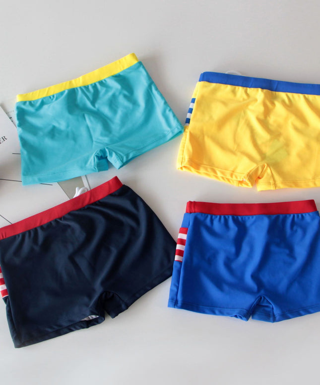 Kąpielówki dla chłopca ze wzorem misia