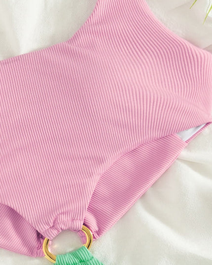 Jednoczęściowy strój kąpielowy monokini w pastelowych kolorach