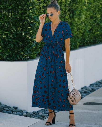 Sukienka maxi zwiewna wiązana w pasie