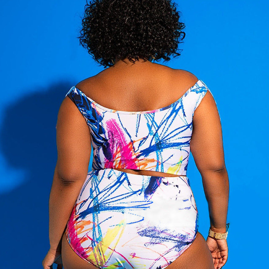 Dwuczęściowy strój kąpielowy plus size z ozdobnymi rozcięciami