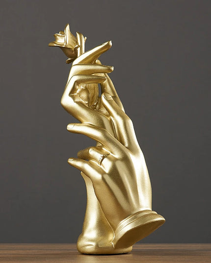 Figurka dekoracyjna dłoń złoto