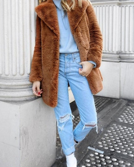 Damska kurtka przejściowa o kroju płaszcza