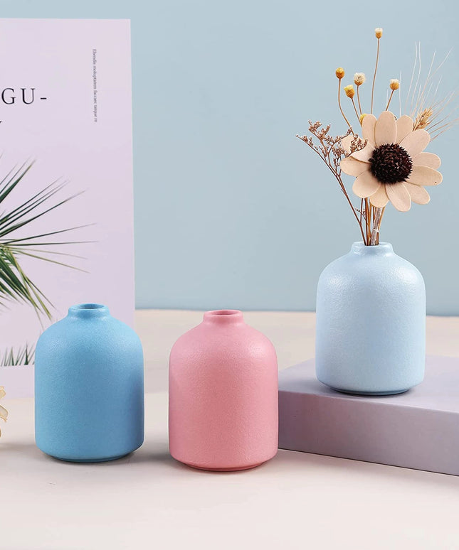 Wazon ceramiczny w różowym kolorze